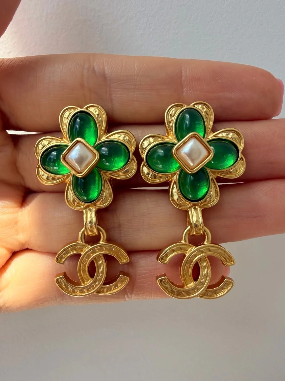 💚CHANEL Gold-Tone Drop Earrings with Green Cloisonné Flowers ☘️